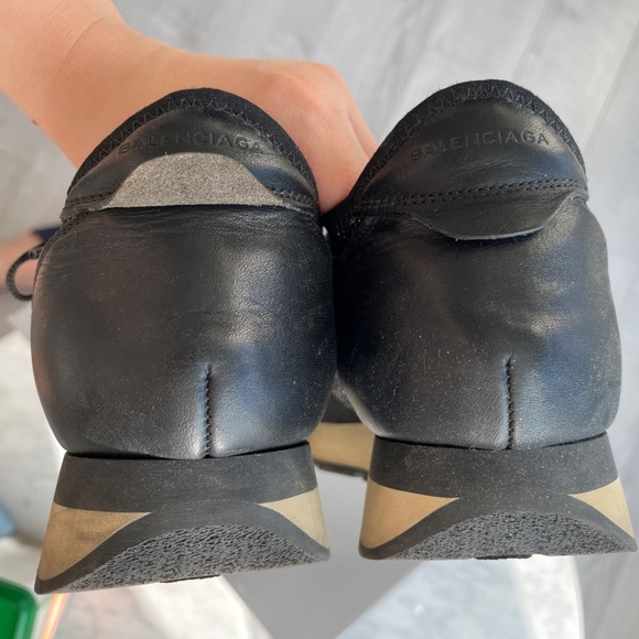 Balenciaga leather runner sneaker - Picture 6 of 7